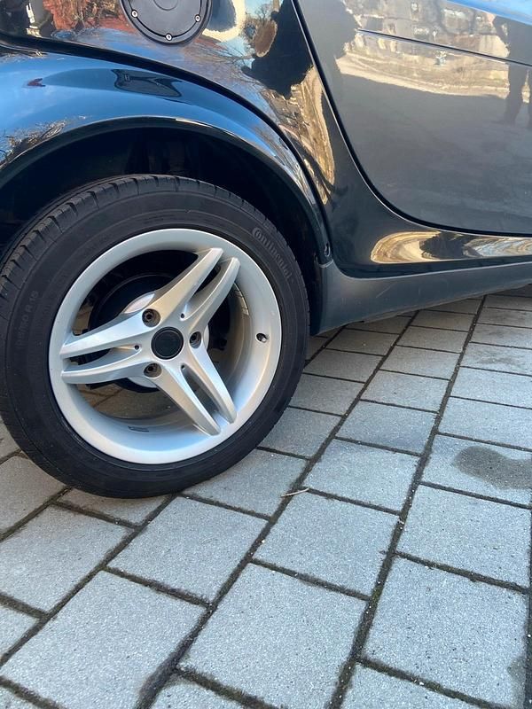 Gebraucht Smart ForTwo Cabrio 61 PS (44 kW) 2004 Schwarz Cabrio