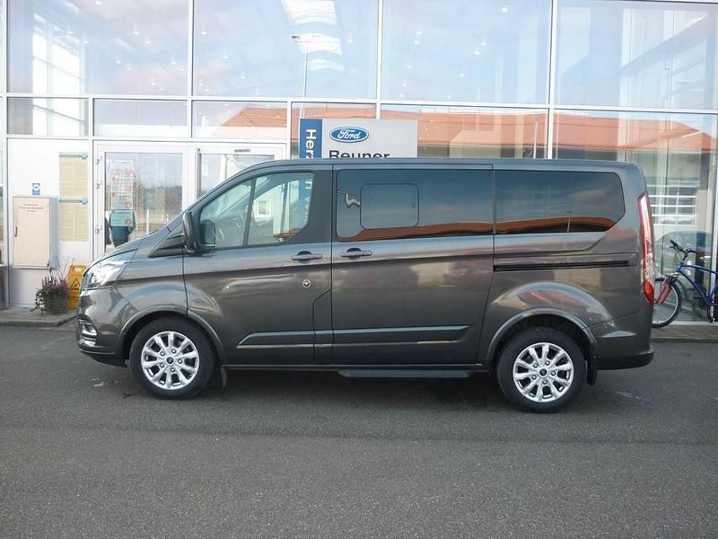 Gebraucht Ford Tourneo Custom 131 PS (96 kW) 2019 Grau Van