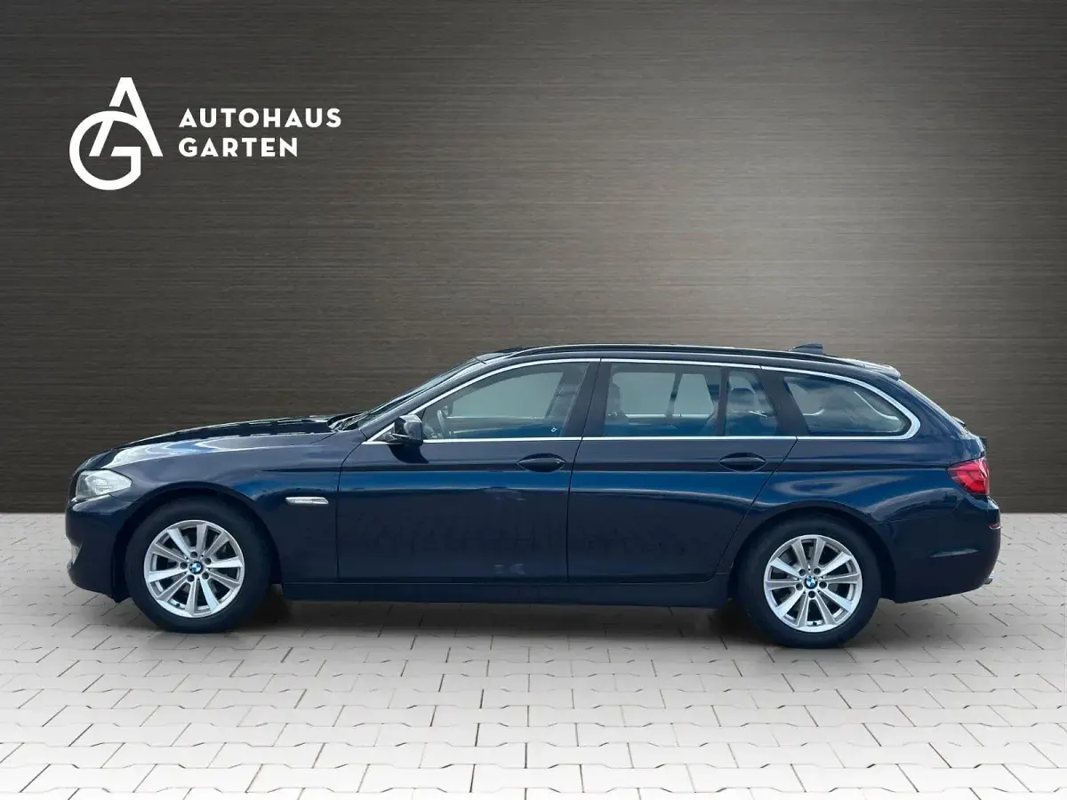 Gebraucht BMW 520 184 PS (135 kW) 2013 Blau Kombi
