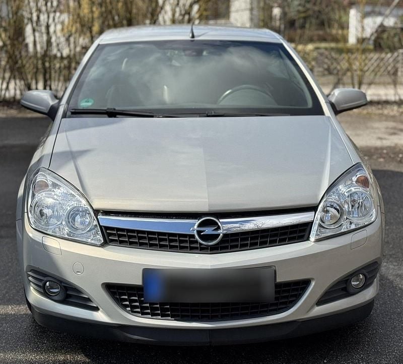 Gebraucht Opel Astra Cabriolet 140 PS (102 kW) 2008 Grau Cabrio