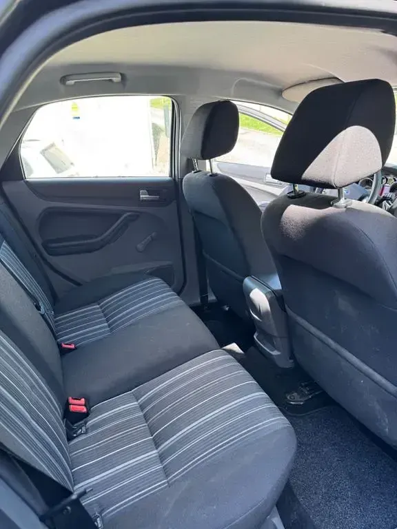 Usata Ford Focus 101 CV (74 kW) 2008 Blu Berlina