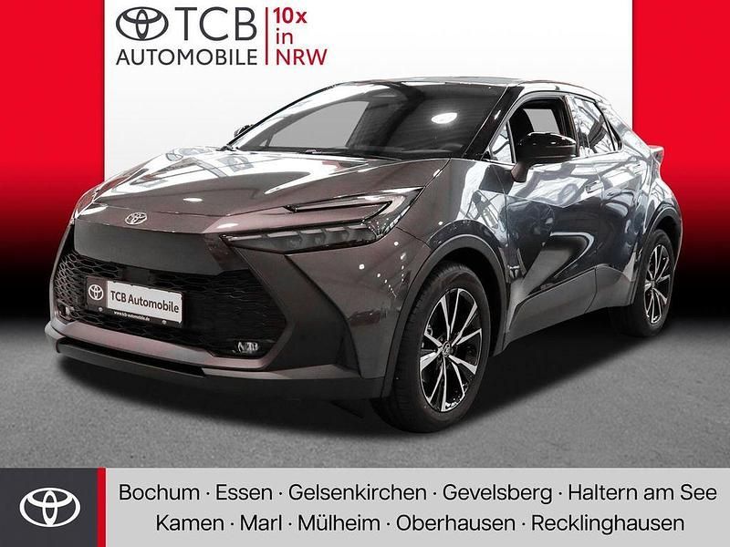 Grau Neu 2025 Toyota C-HR Team SUV | 33.989 € (Fairer Preis) - Bild 1/4