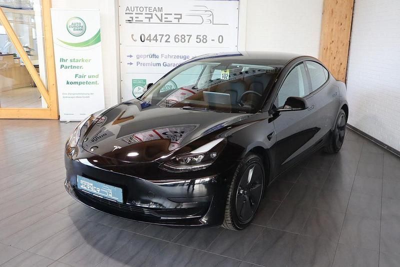 Schwarz Gebraucht 2021 Tesla Model 3 Limousine | 25.790 € (Etwas zu teuer) - Bild 1/4