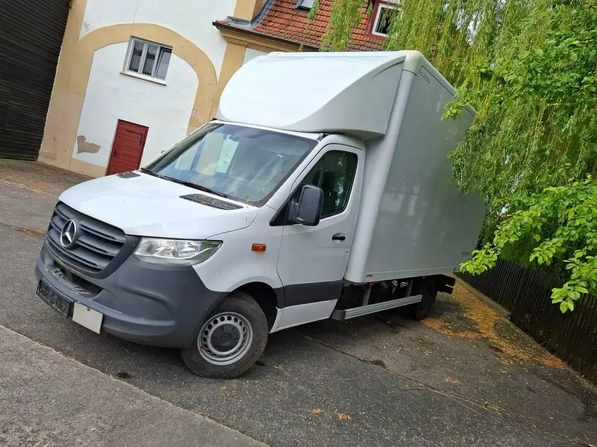 Gebraucht Mercedes Sprinter 2023 Weiß Van