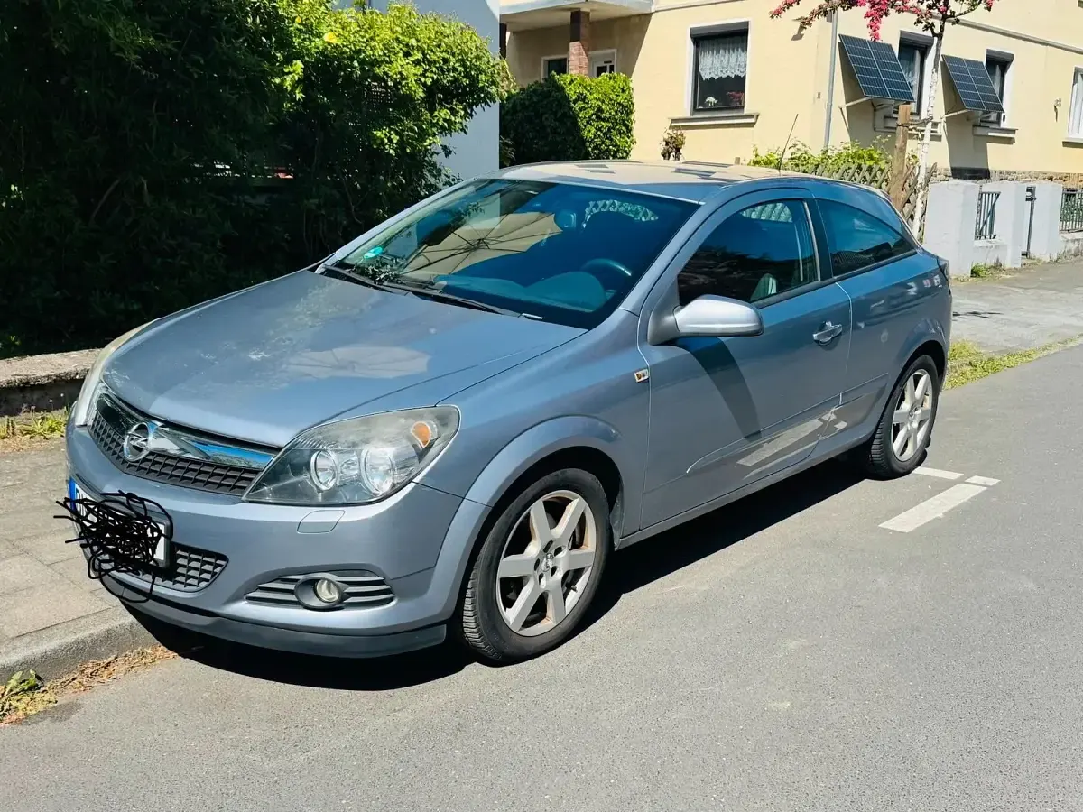 Usata Opel Astra 120 CV (88 kW) 2007 Blu Utilitaria