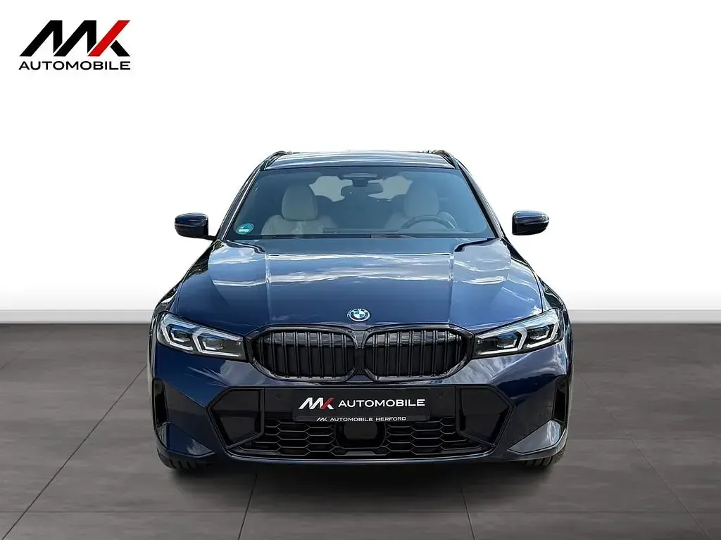 Gebraucht BMW 330 M Sport 184 PS (135 kW) 2024 Blau Limousine