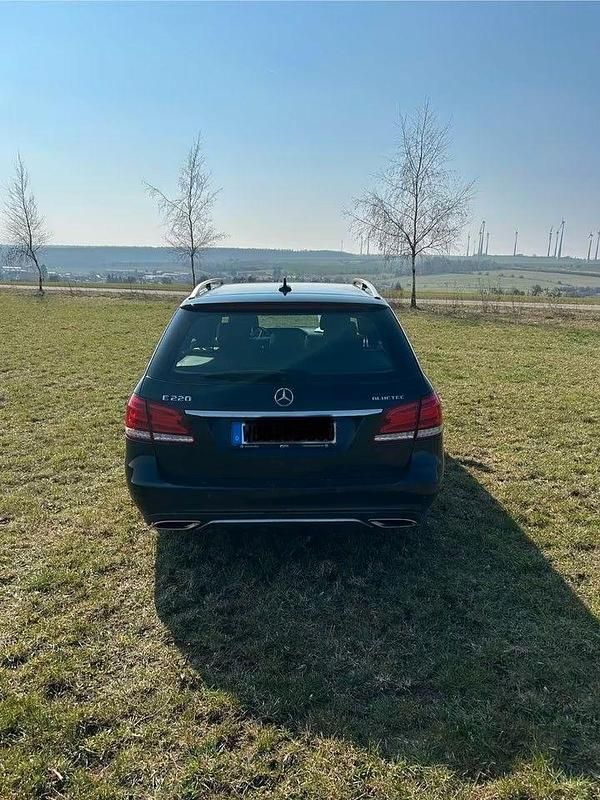 Gebraucht Mercedes E220 Edition 170 PS (125 kW) 2015 Schwarz Kombi