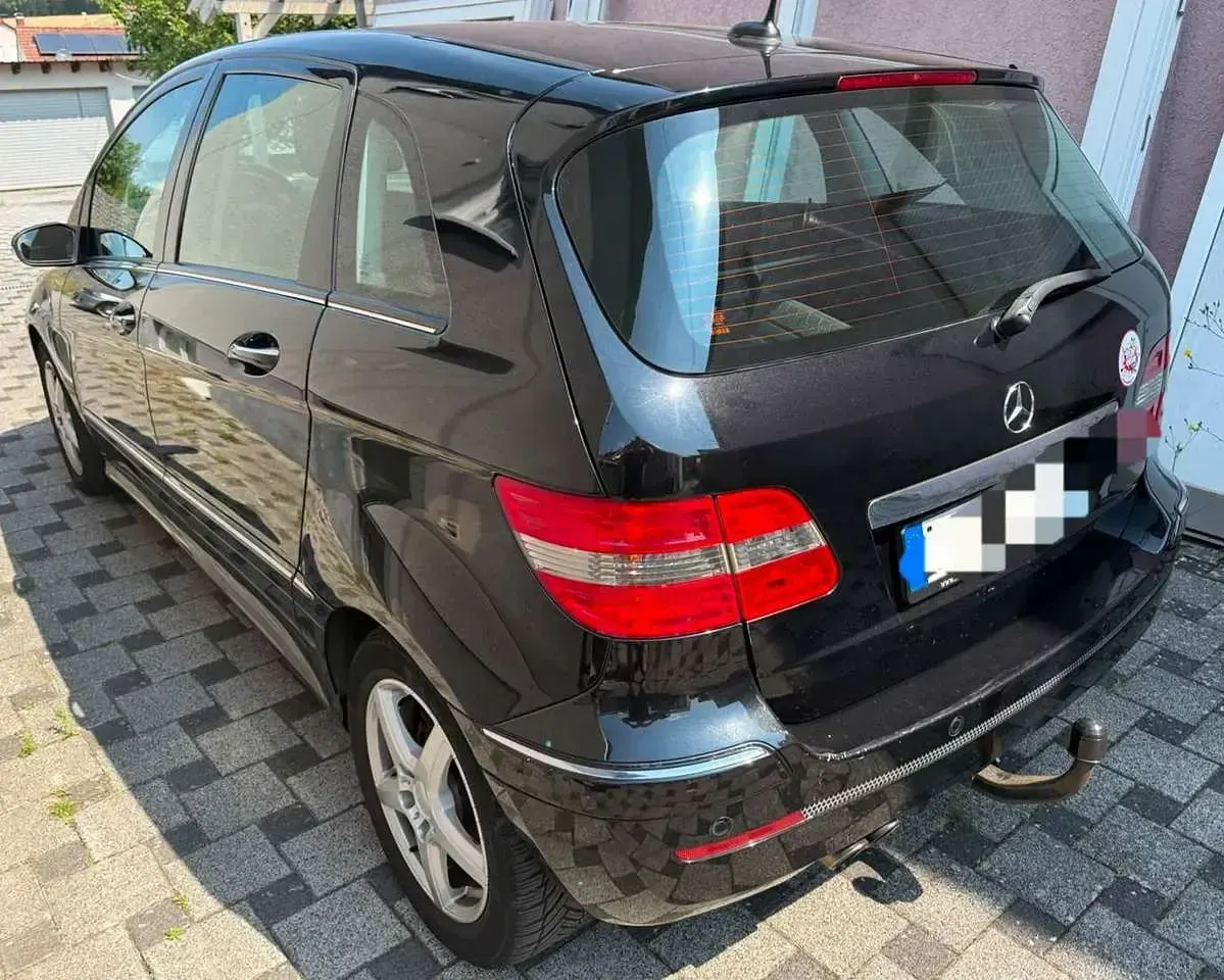 Gebraucht Mercedes B200 193 PS (141 kW) 2008 Schwarz Van / Kleinbus