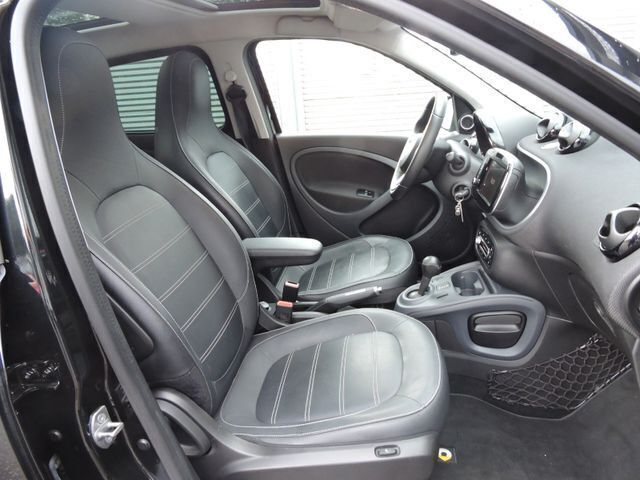 Gebraucht Smart ForFour Prime 90 PS (66 kW) 2019 Schwarz Kleinwagen