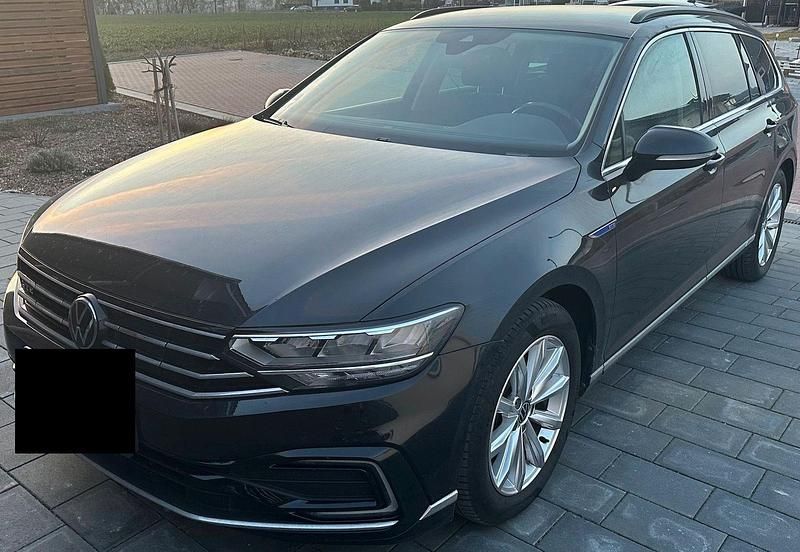 Gebraucht VW Passat GTE 218 PS (160 kW) 2021 Schwarz Kombi