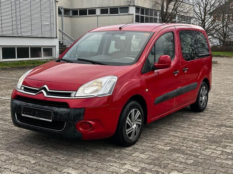 Gebraucht Citroën Berlingo 98 PS (72 kW) 2012 Rot Van / Kleinbus