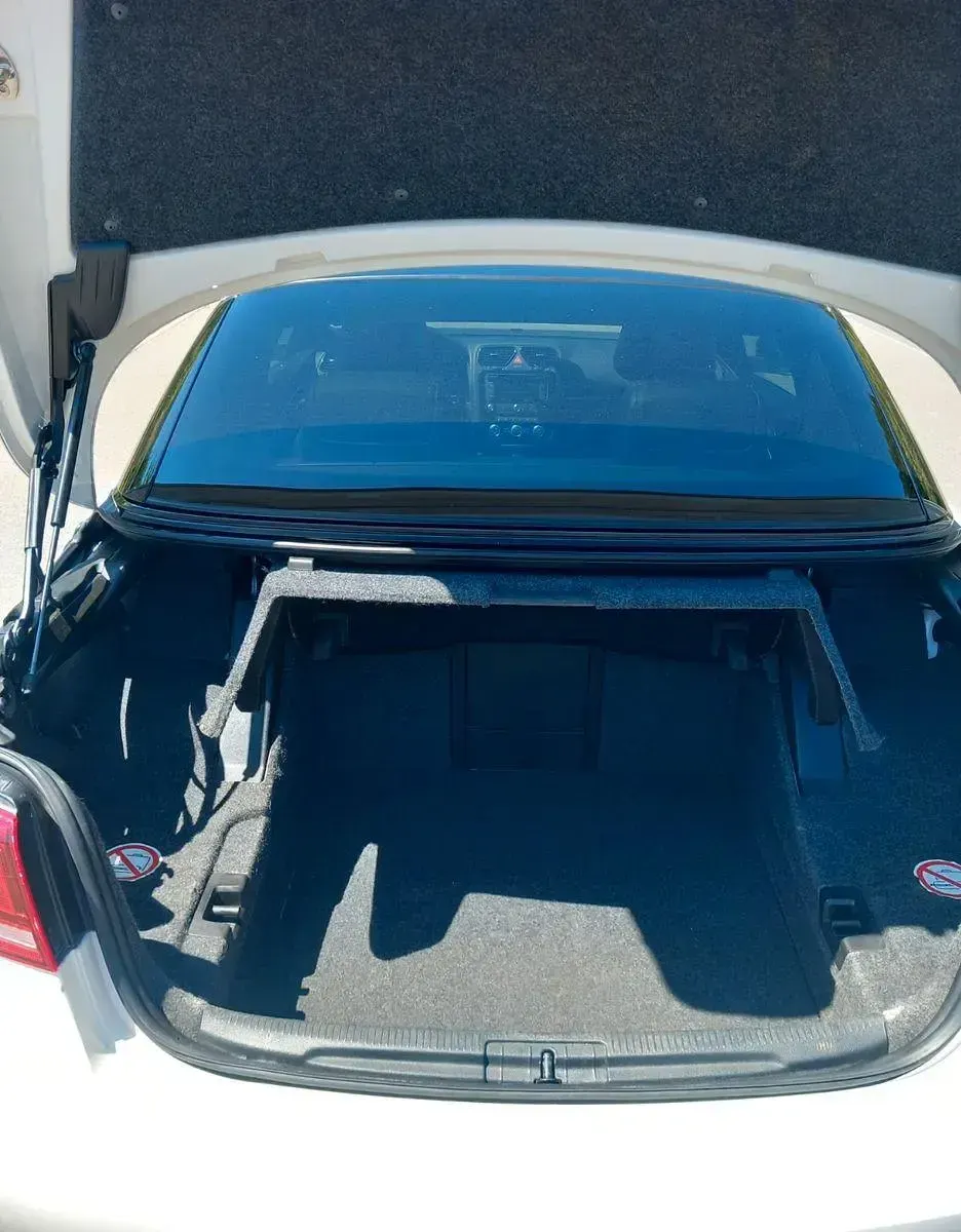 Gebraucht VW Eos Sportline 160 PS (117 kW) 2013 Weiß Cabrio