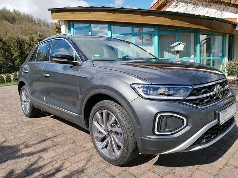 Gebraucht VW T-Roc Style 150 PS (110 kW) 2023 Grau SUV