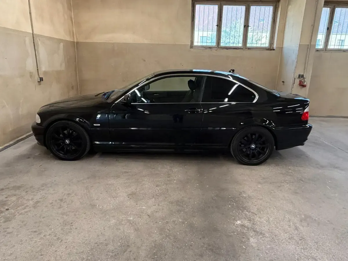 Używany BMW 325 192 KM (141 kW) 2002 Czarny Coupe
