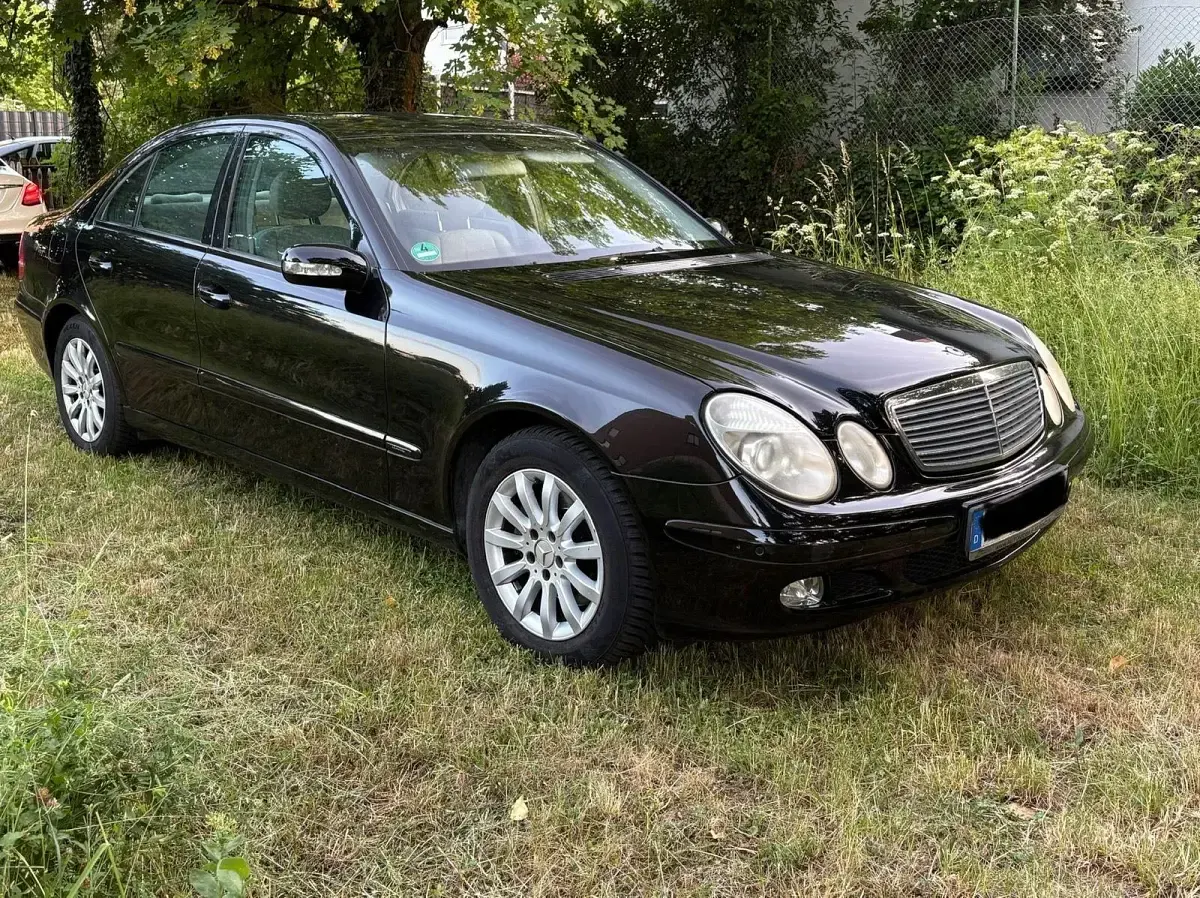 Gebraucht Mercedes E320 224 PS (164 kW) 2002 Schwarz Limousine