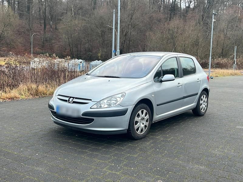 Silber Gebraucht 2005 Peugeot 307 Limousine | 2.100 € - Bild 1/4