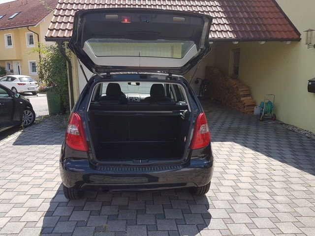Gebraucht Mercedes A160 99 PS (72 kW) 2009 Schwarz metallic Limousine