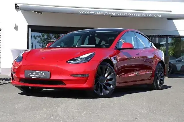 Gebraucht Tesla Model 3 Performance 377 kW (513 PS) 2021 Red multicoat Limousine