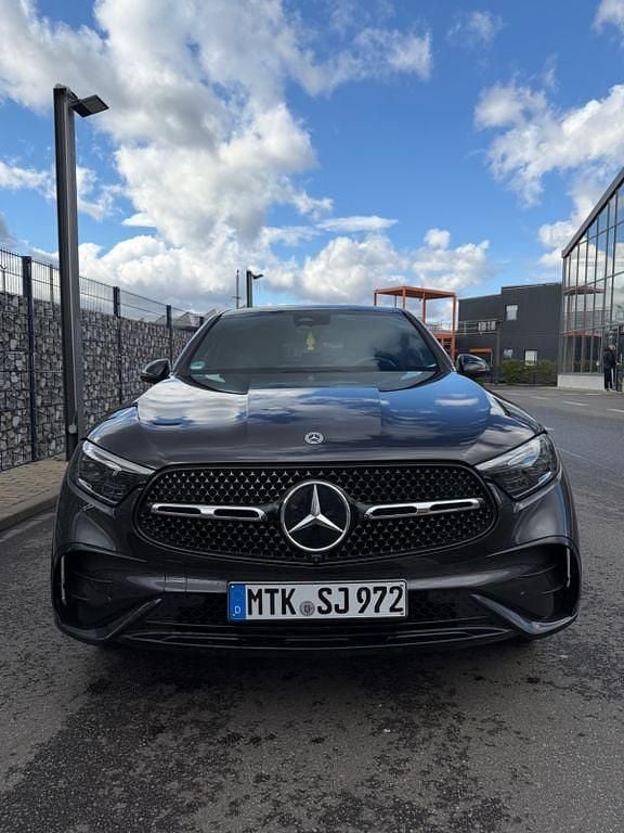 Gebraucht Mercedes GLC220 197 PS (144 kW) 2024 Coupé