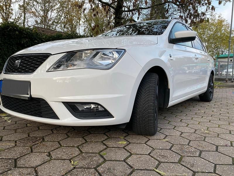 Gebraucht Seat Toledo 105 PS (77 kW) 2013 Weiß Kleinwagen