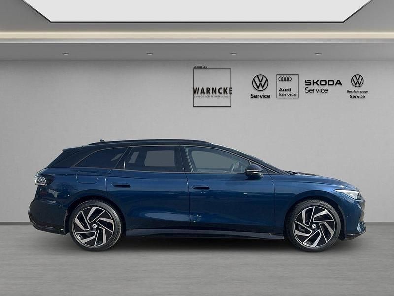 Gebraucht VW ID.7 Pro 210 kW (286 PS) 2025 Aquamarinblau metallic Kombi