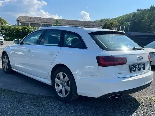 Gebraucht Audi A6 Ambiente 218 PS (160 kW) 2015 Weiß Kombi