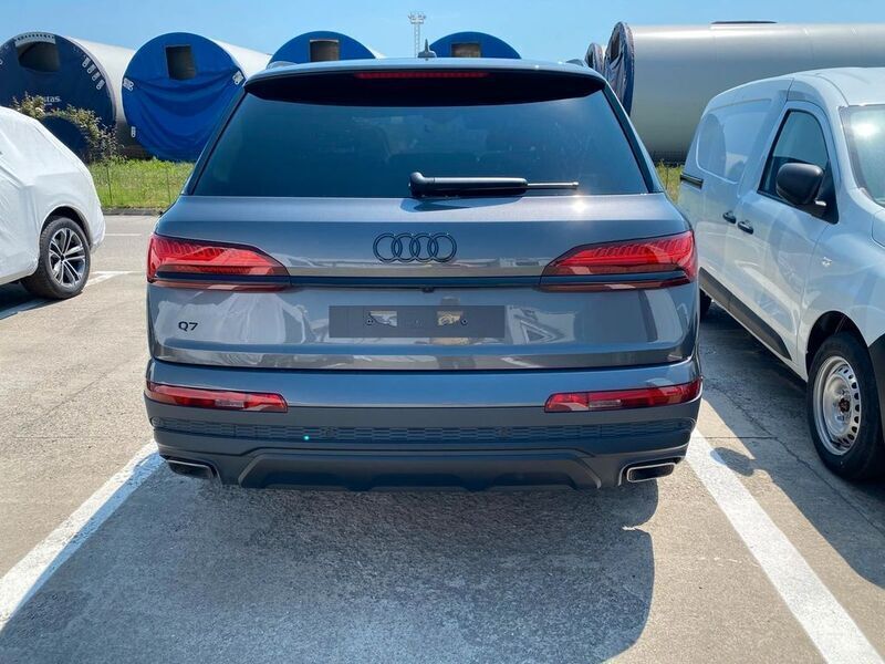 Gebraucht Audi Q7 252 PS (185 kW) 2024 Grau SUV