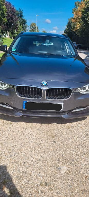 Grau Gebraucht 2013 BMW 320 Sport Line Kombi | 8.299 € (Fairer Preis) - Bild 1/4