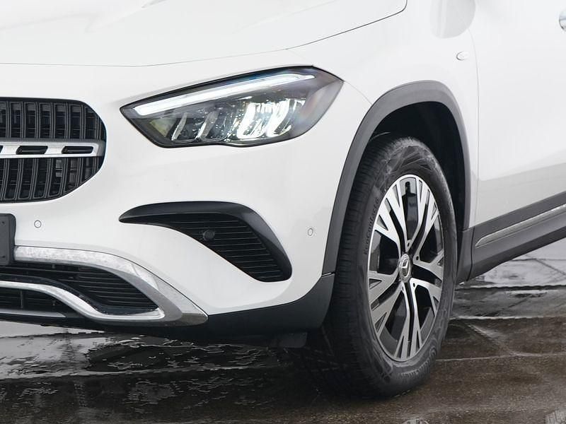 Gebraucht Mercedes GLA250 Advanced 218 PS (160 kW) 2025 Unilack polarweiß SUV