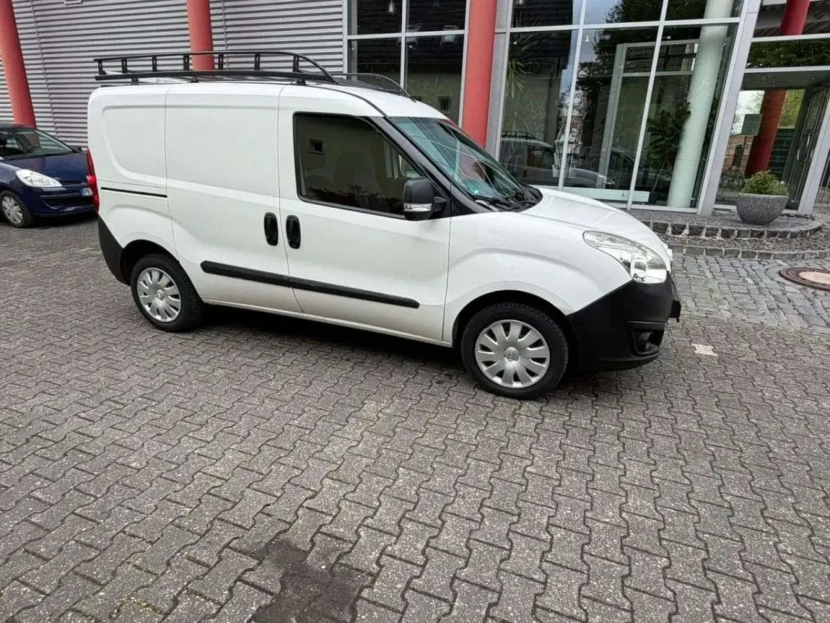 Gebraucht Opel Combo 95 PS (69 kW) 2014 Weiß Van / Kleinbus