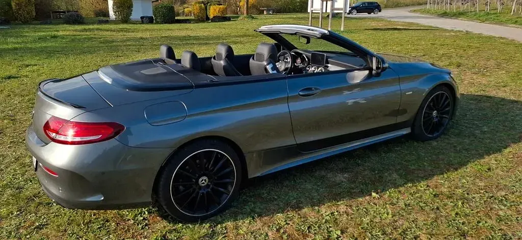 Gebraucht Mercedes C220 Edition 170 PS (125 kW) 2018 Grau Cabrio