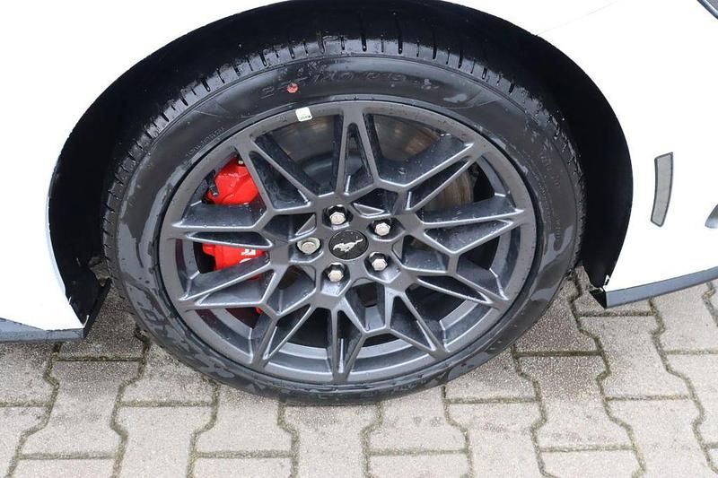 Neu Ford Mustang GT Convertible 446 PS (328 kW) 2026 Oxford white Cabrio