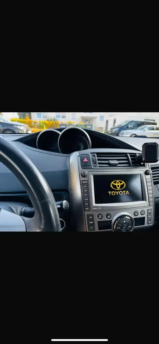 Gebraucht Toyota Verso 177 PS (130 kW) 2010 Grau Van / Kleinbus
