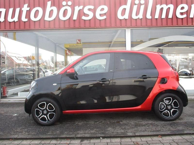Gebraucht Smart ForFour Passion 71 PS (52 kW) 2019 Schwarz Kleinwagen