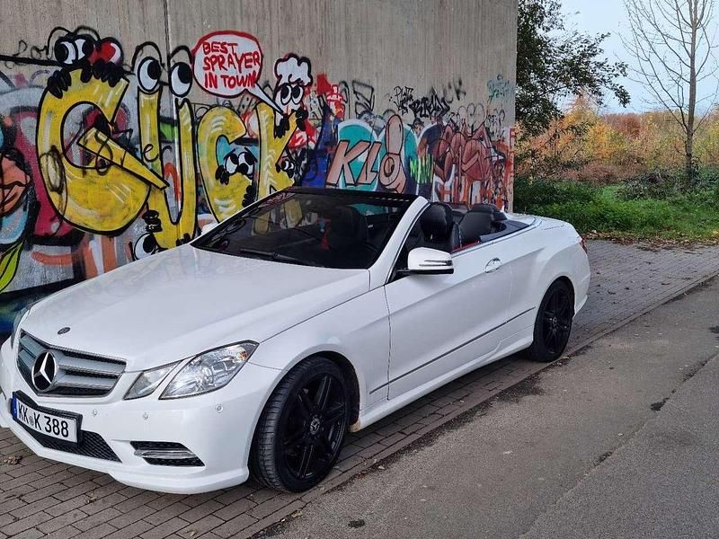 Weiß Gebraucht 2012 Mercedes E250 Cabrio | 17.500 € (Etwas zu teuer) - Bild 1/4