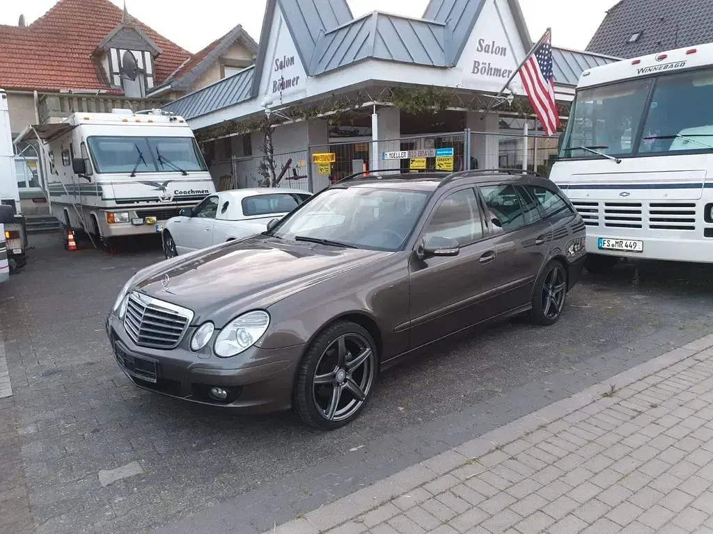 Gebraucht Mercedes E220 Business 231 PS (169 kW) 2008 Grau Kombi