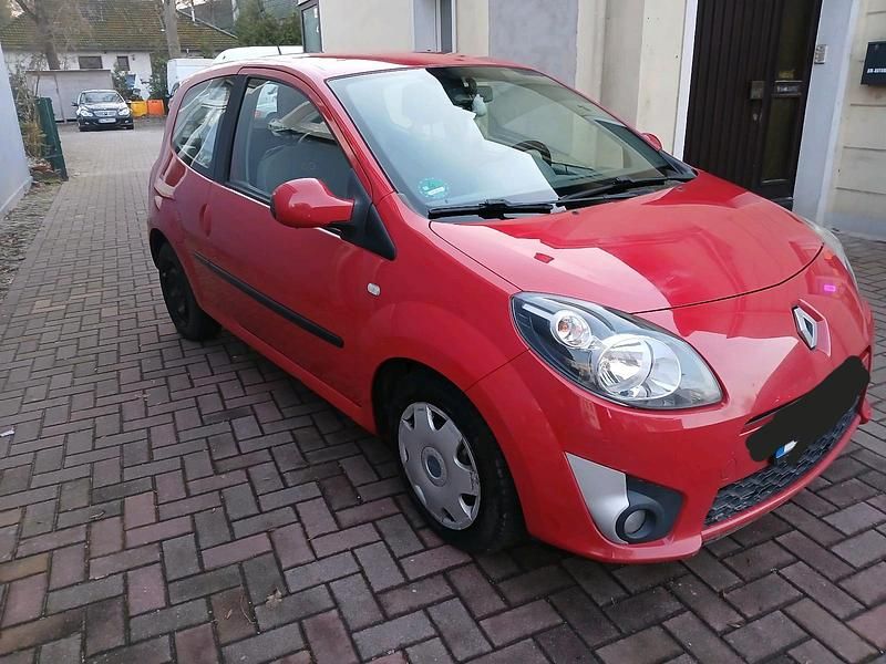 Gebraucht Renault 10 76 PS (55 kW) 2009 Rot Limousine