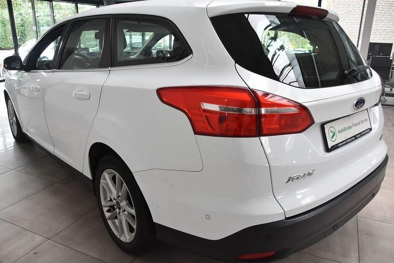 Używany Ford Focus Cool & Connect 125 KM (91 kW) 2018 Biały