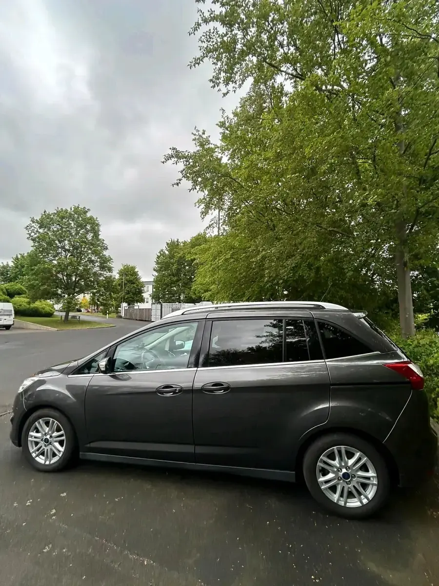 Gebraucht Ford Grand C-Max 2015 Grau Van / Kleinbus