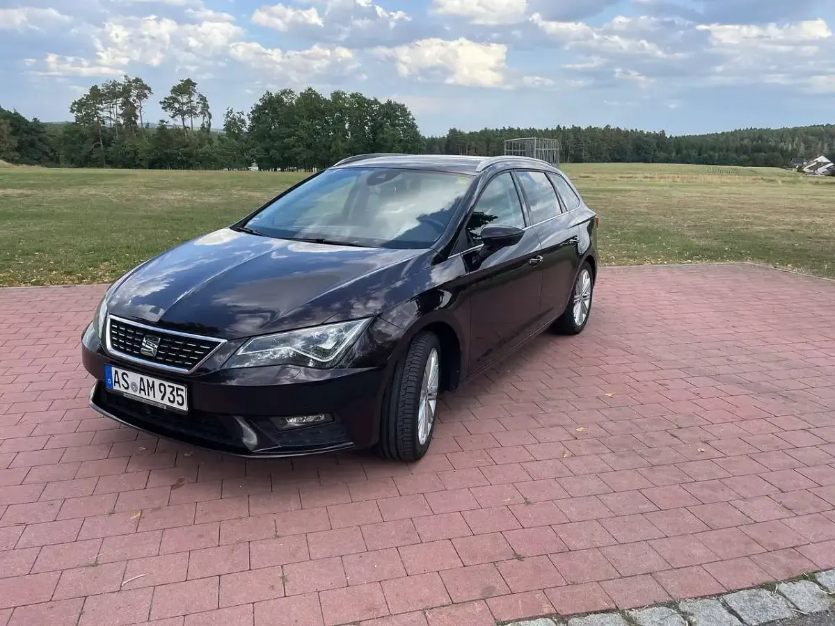 Gebraucht Seat Leon 150 PS (110 kW) 2017 Violett Limousine