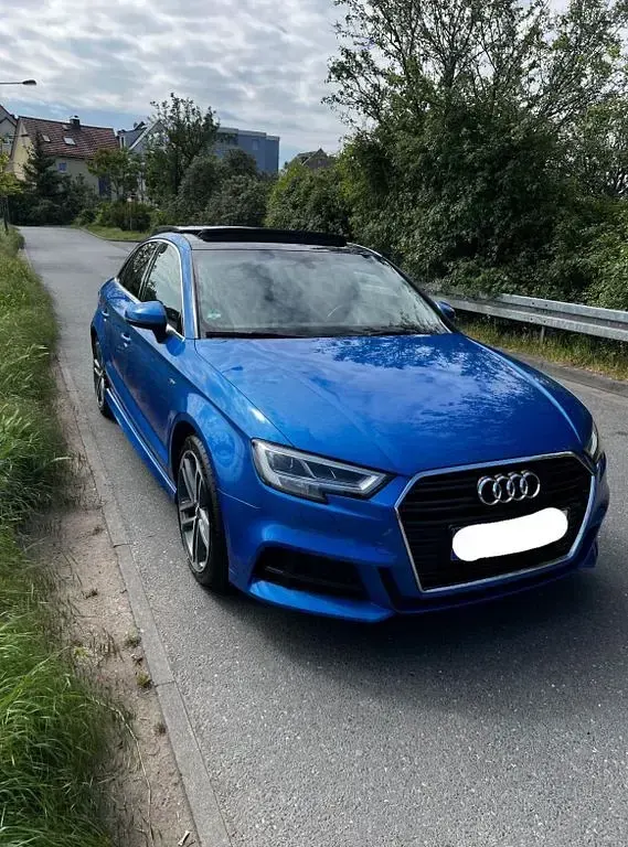 Gebraucht Audi A3 S-Line 150 PS (110 kW) 2018 Blau Limousine