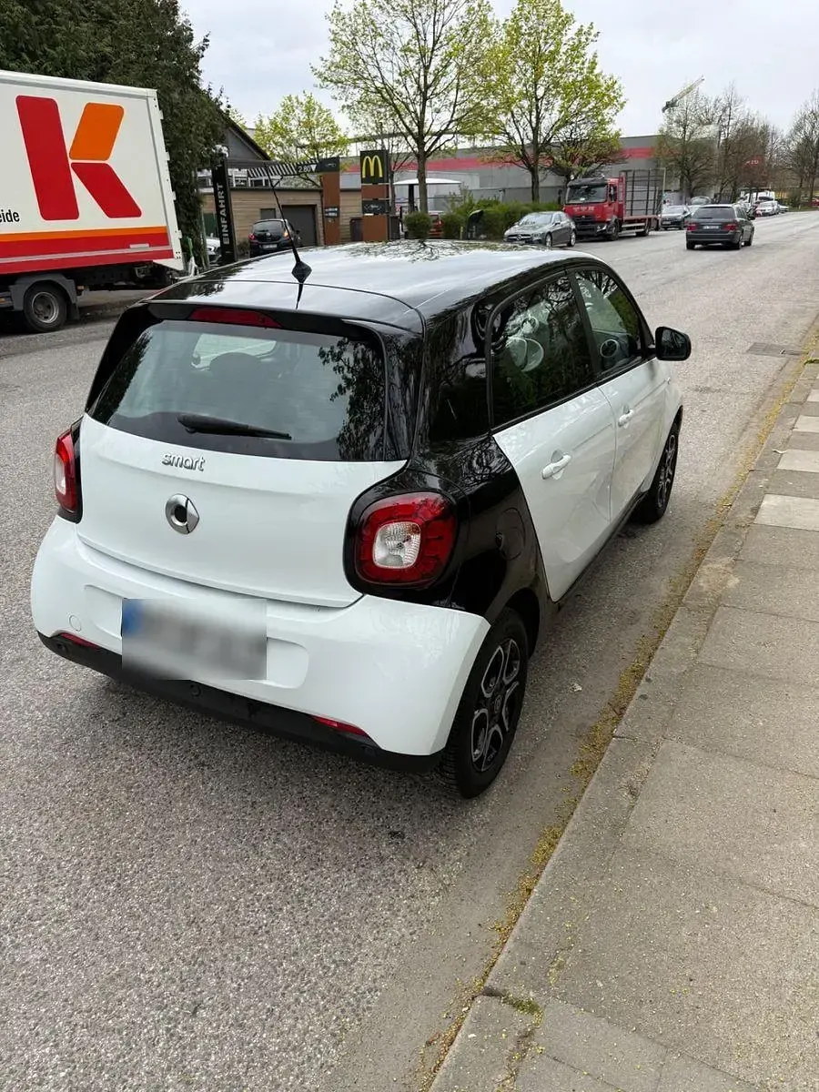 Gebraucht Smart ForFour Prime 71 PS (52 kW) 2015 Weiß Kleinwagen