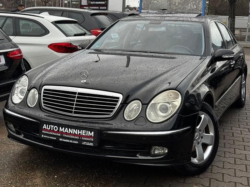 Gebraucht Mercedes E220 Avantgarde 150 PS (110 kW) 2006 Schwarz Limousine