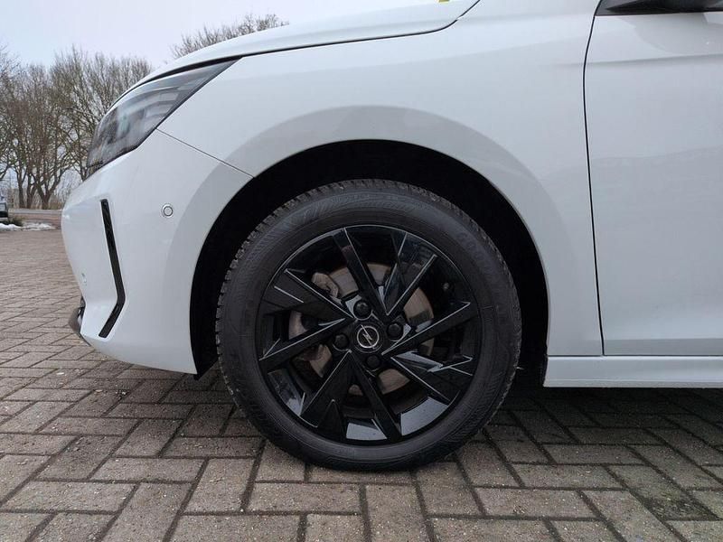 Gebraucht Opel Corsa 101 PS (74 kW) 2024 Lack weiss banquise/typ aussen Kleinwagen