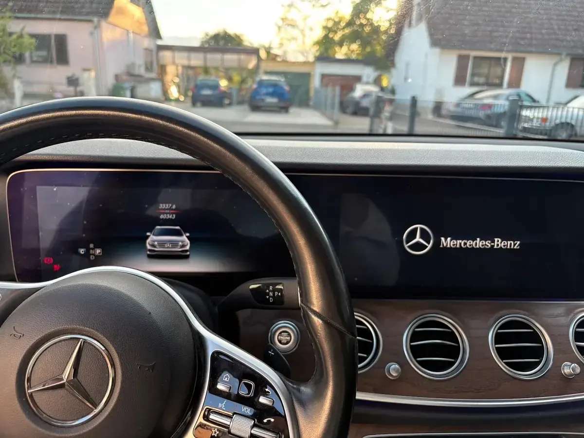 Brugt Mercedes E200 160 HK (117 kW) 2018 Sølv Stationcar