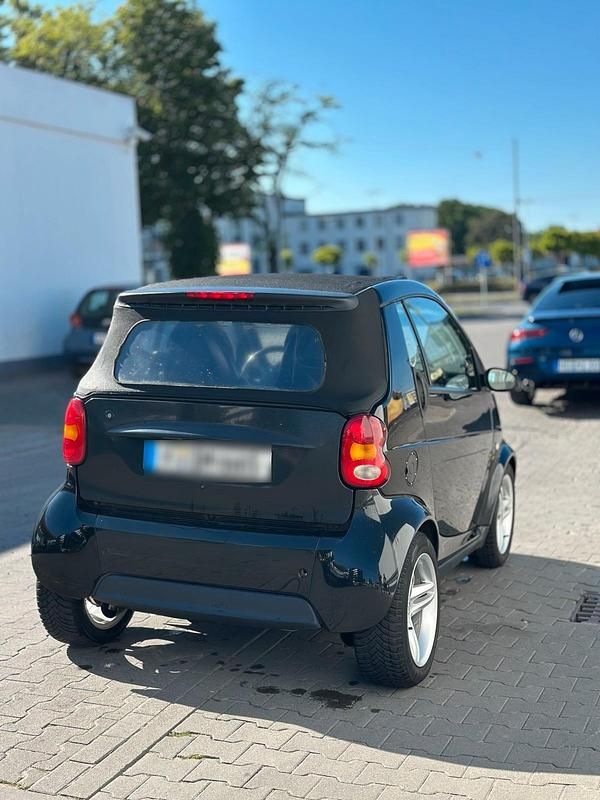 Używany Smart ForTwo Cabrio 41 KM (30 kW) 2002 Czarny Kabriolet