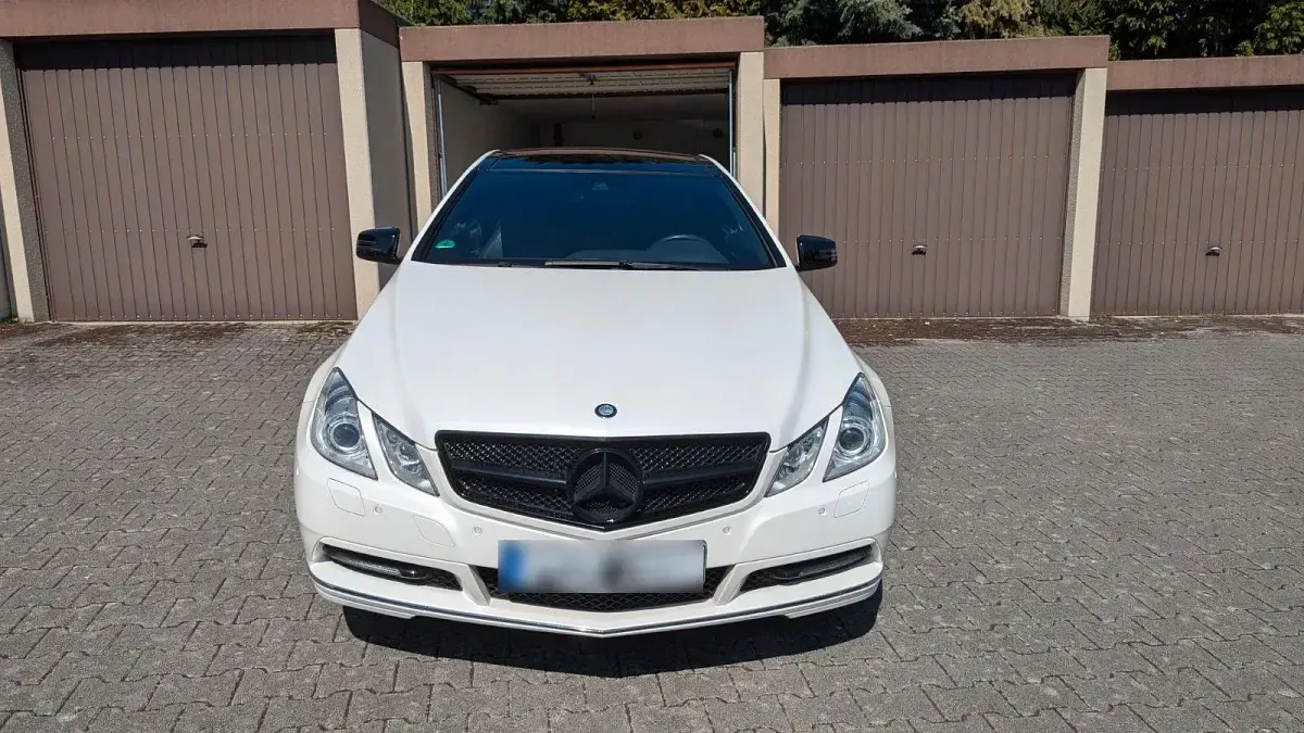 Gebraucht Mercedes E350 306 PS (225 kW) 2012 Weiß Coupé