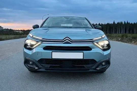 Gebraucht Citroën C4 Feel 101 PS (74 kW) 2021 Blau Limousine