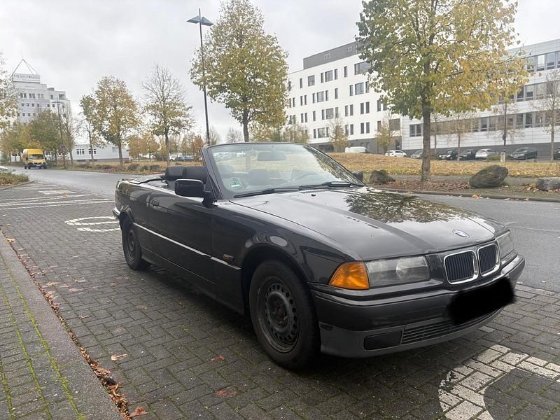 Schwarz Gebraucht 1997 BMW 318 Cabriolet Cabrio | 5.490 € (Etwas zu teuer) - Bild 1/4