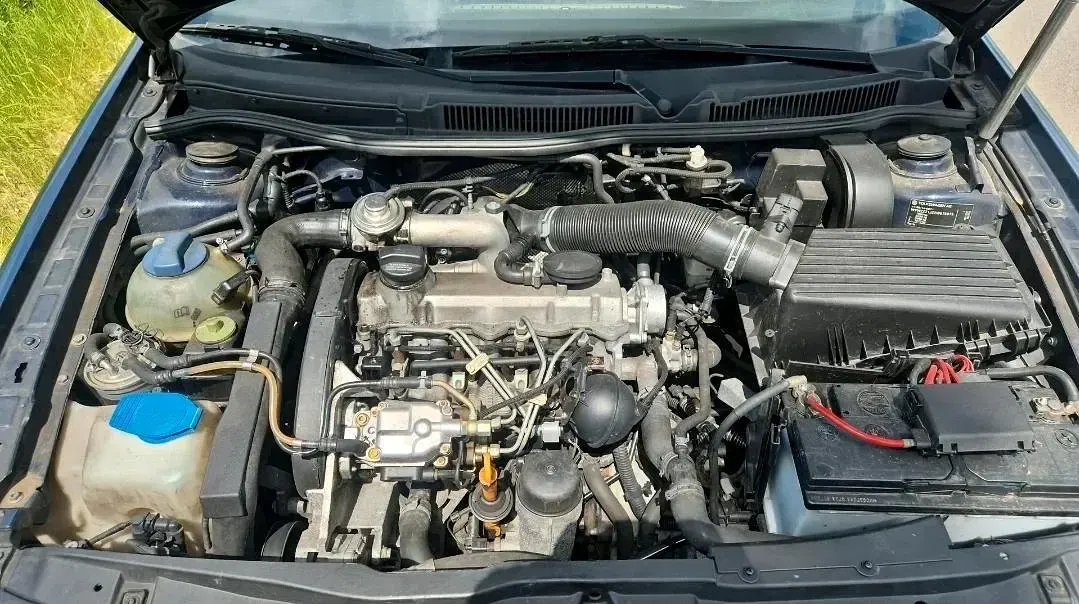 Gebraucht VW Bora Highline 110 PS (80 kW) 2002 Blau Kombi